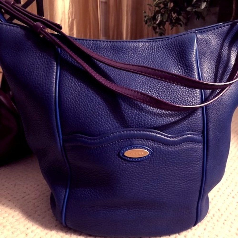 Tahari leather handbag